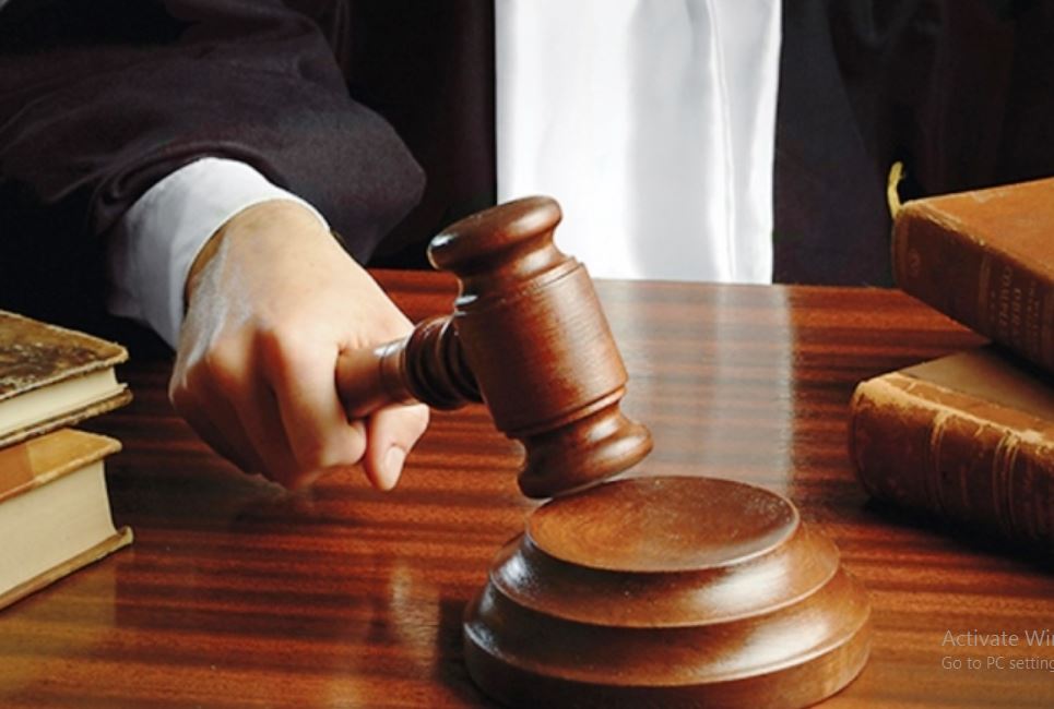 अनाधिकृत सेवा लिएको अभियोगमा मुद्दा दायर